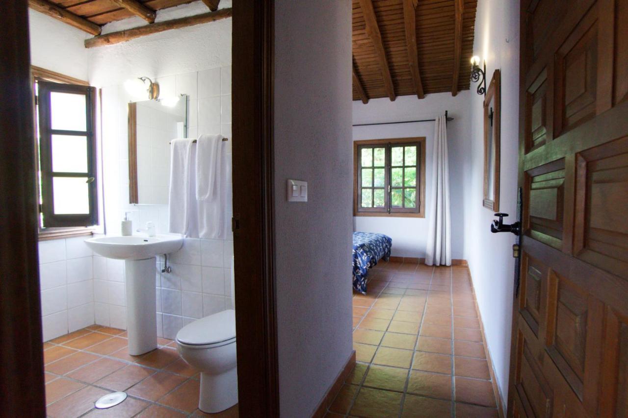 Casas Arbillas Arenas de San Pedro Luaran gambar