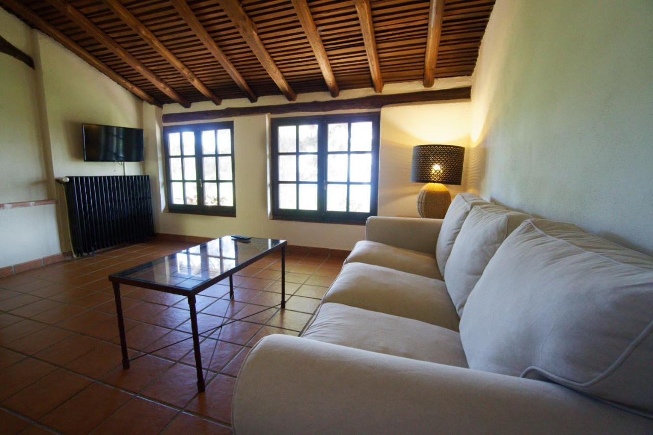 Casas Arbillas Arenas de San Pedro Luaran gambar