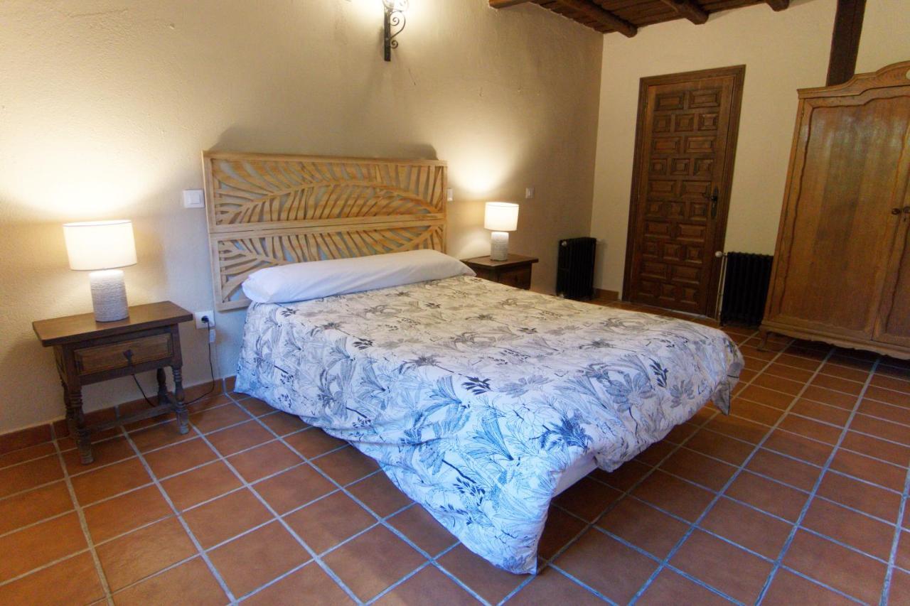 Casas Arbillas Arenas de San Pedro Luaran gambar