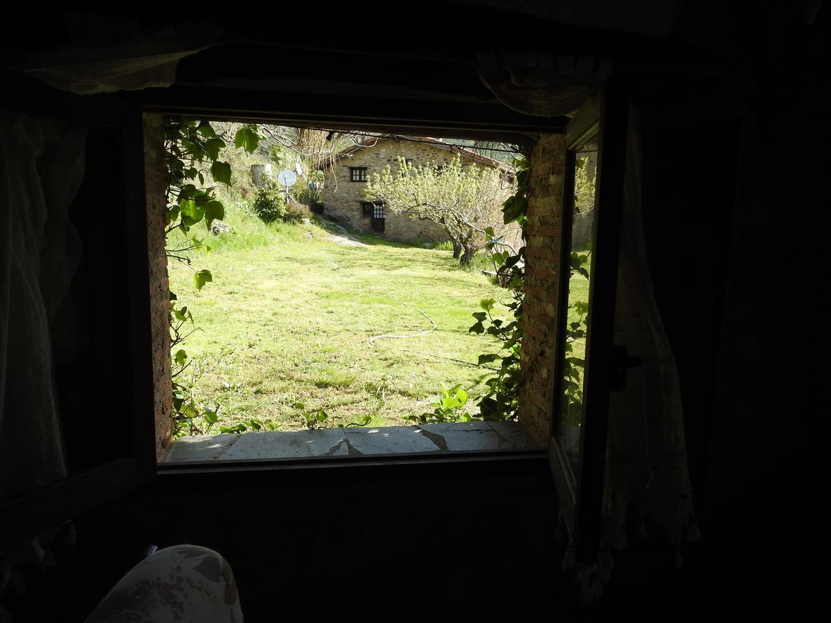 Casas Arbillas Arenas de San Pedro Luaran gambar